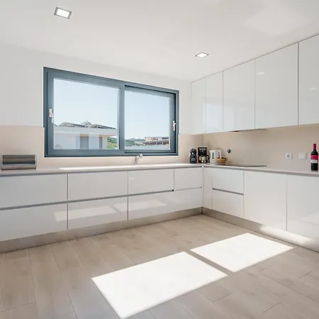 别墅 Dino With Ocean View *