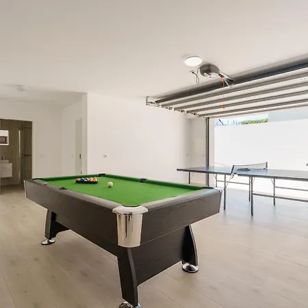 Dino With Ocean View *