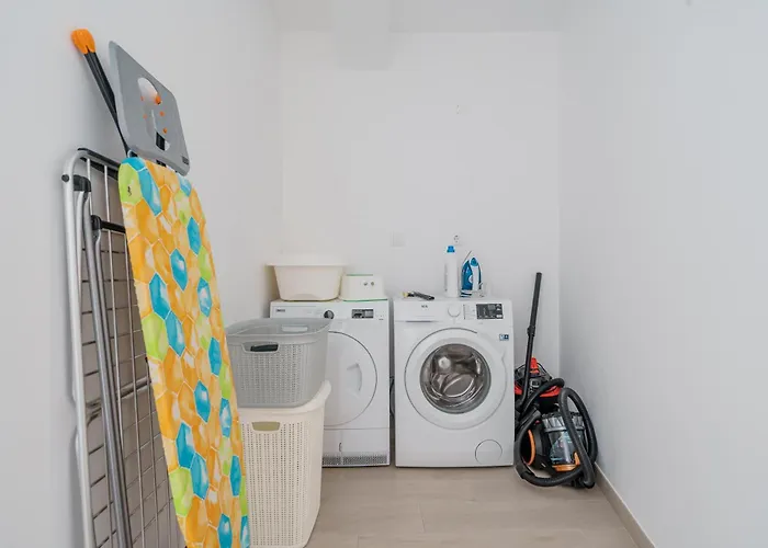 Dino With Ocean View Villa Ribamar (Lourinha)